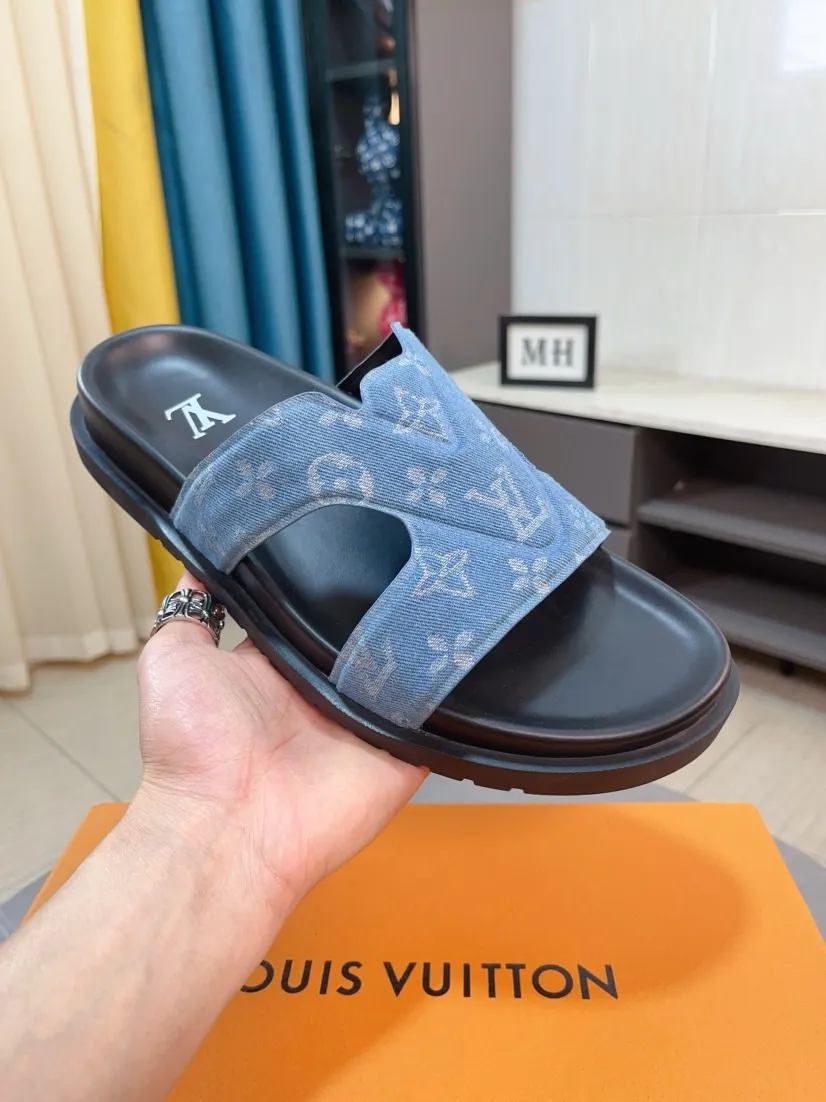 Men's shoes 💰300🌹🌹【LV】Multi-color new men's slippers, original quality top version, original special printed denim➕sheepskin on the inner side, non-slip combination sole, more stable walking, more comfortable and lightweight, high-end and generous, size: 38~44